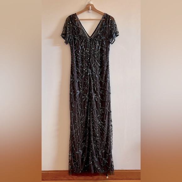 Pisarro Nights Beaded Mesh Column Gown in Slate Gray - Size 10 - Picture 4 of 16